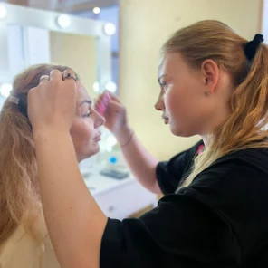 Коррекция (Воском/Пинцетом)